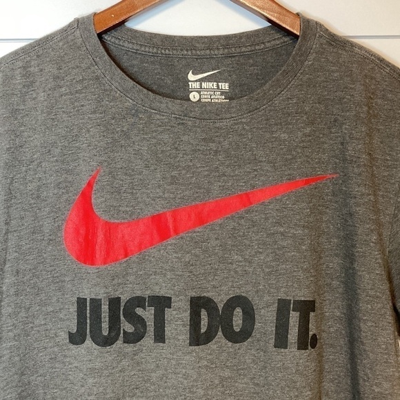 Nike Just Do It Short Sleeve T-Shirt - Picture 2 of 9